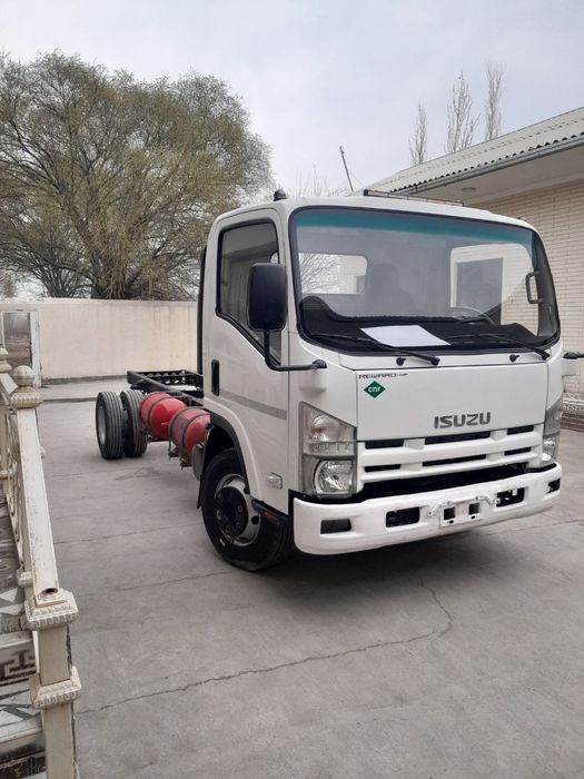 Исузу  сотилади холали зур