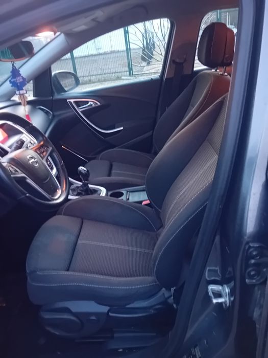 OPEL Astra 2012 — imagine 4