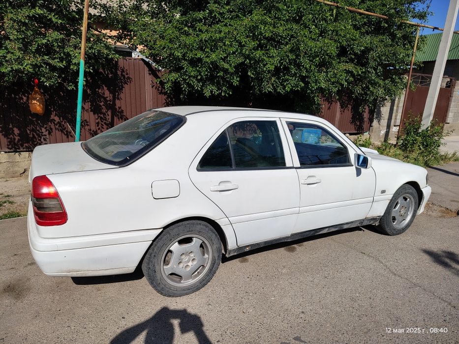 Мерседес 180 продаётся