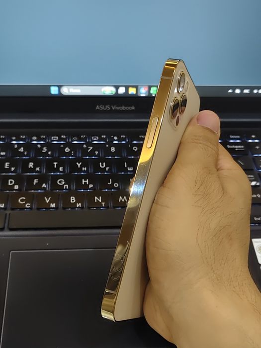 iPhone 12 pro gold