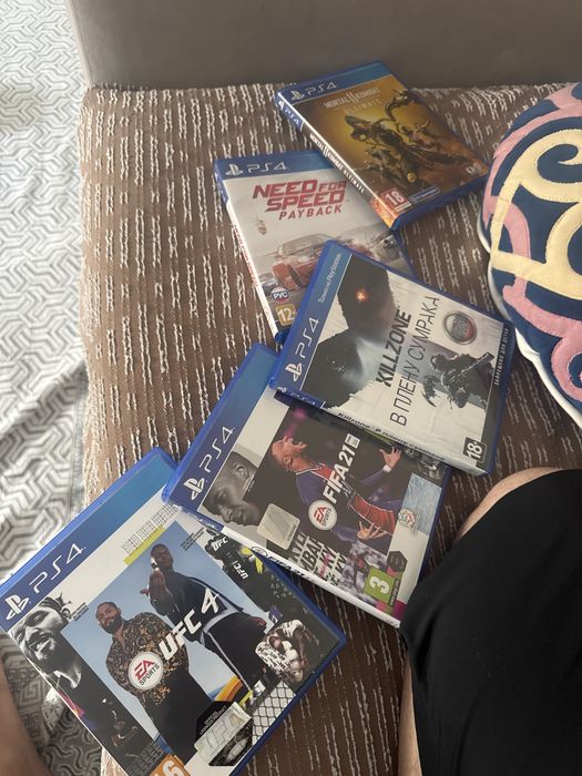 Диски PS4 недорого продам