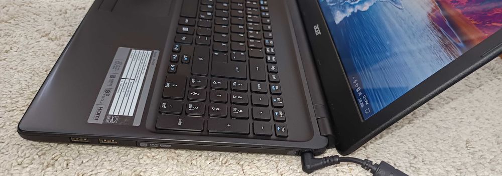 Laptop Acer I3 3217u Ram 8G HDD/SSD, 15.6 inch 40 cm