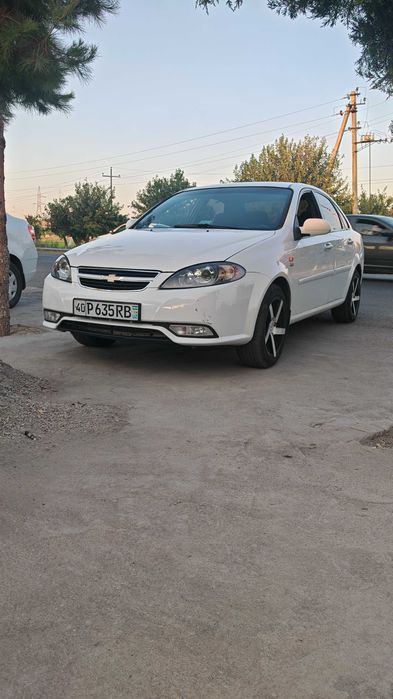 Лассети  Жентра килинган