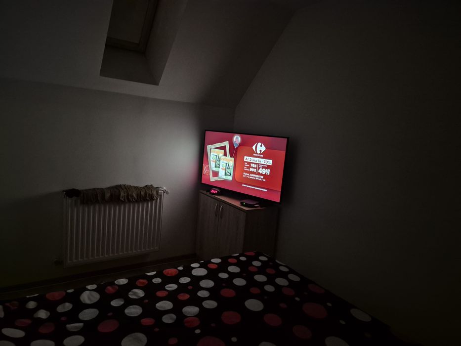 TV Samsung 4K,diagonala 108 cm