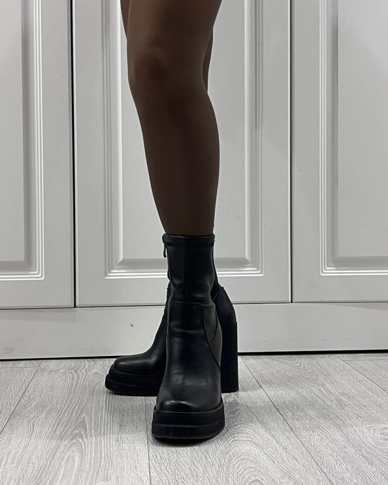 Прлодан полусапожки 35 размера