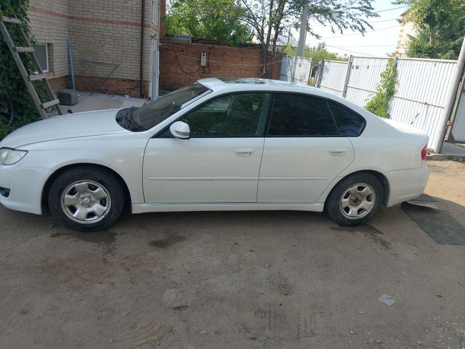 Продам суббаро легаси