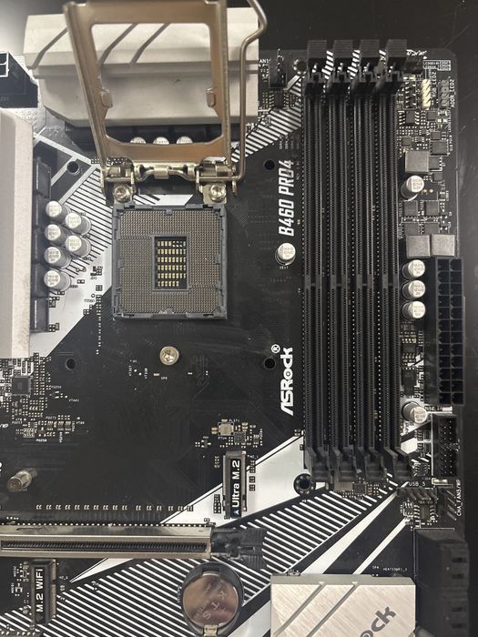 Placa de baza ASRock B460 Pro4