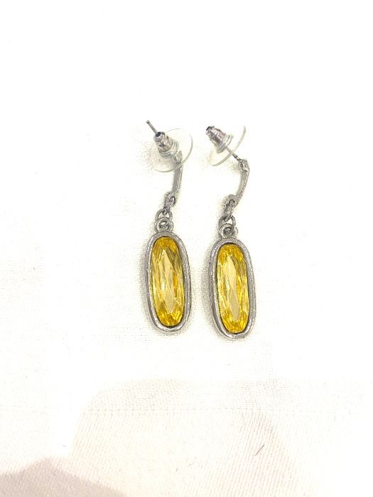 Стилен Комплект Колие и Обеци Бижутерия