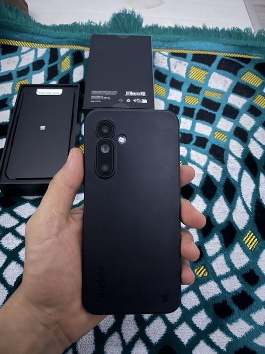 Продаю телефон Solana Seeker 128gb