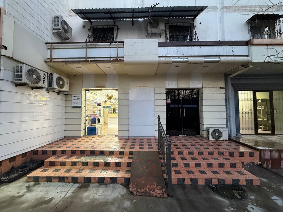 Первая линия аренда под офис аптека и т.д. Ор:Шахристанский Метро