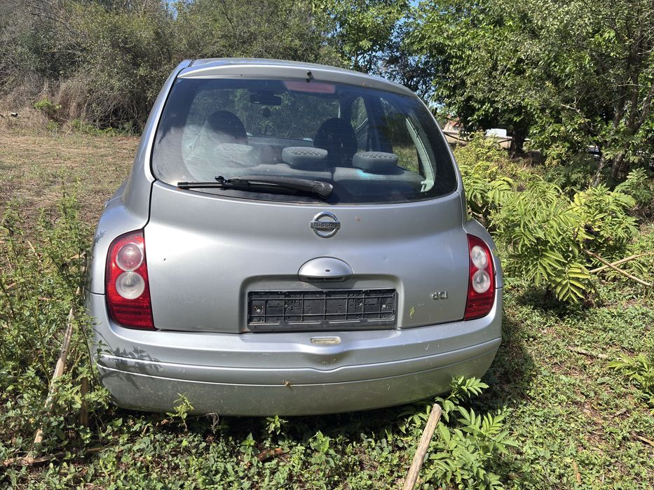 Nissan micra  на части