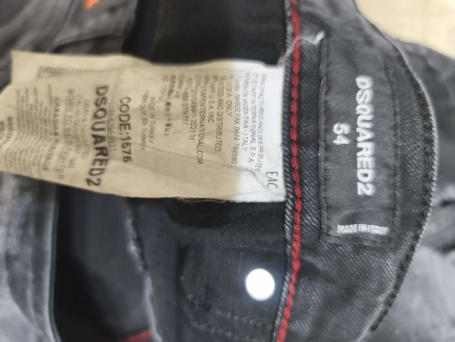 Blugi DsQuared mărimea 54