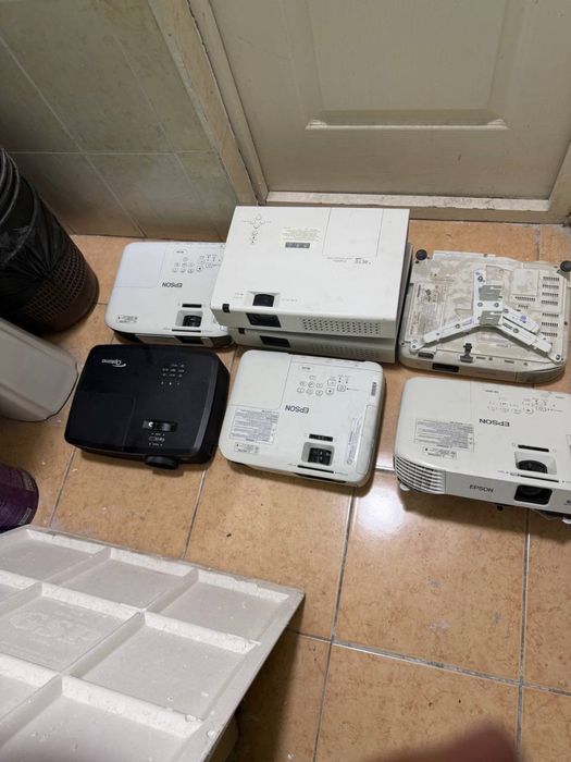 Проектор 600.000дан