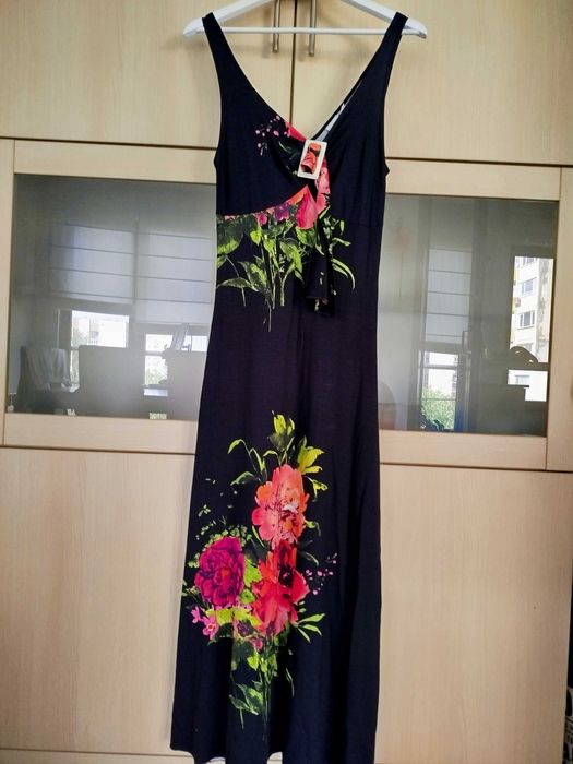 Нова ефирна рокля Маркам - стил и комфорт за лятото