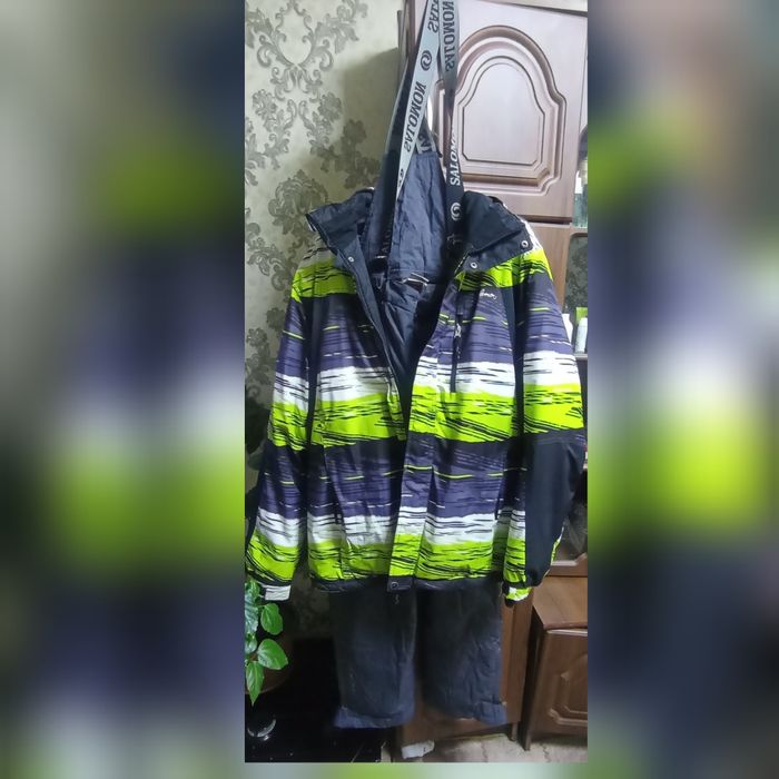 Продам мужской лыжный костюм