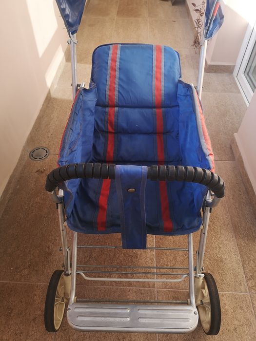 Продавам сгъваема детска количка.