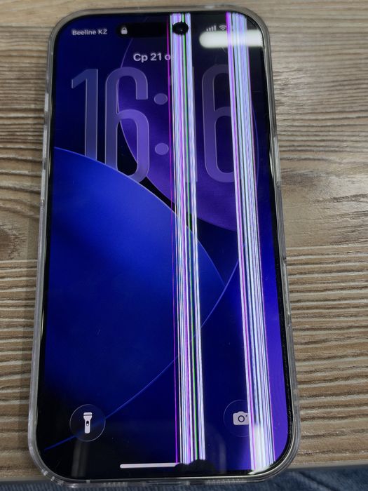 Продам Iphone 16 pro