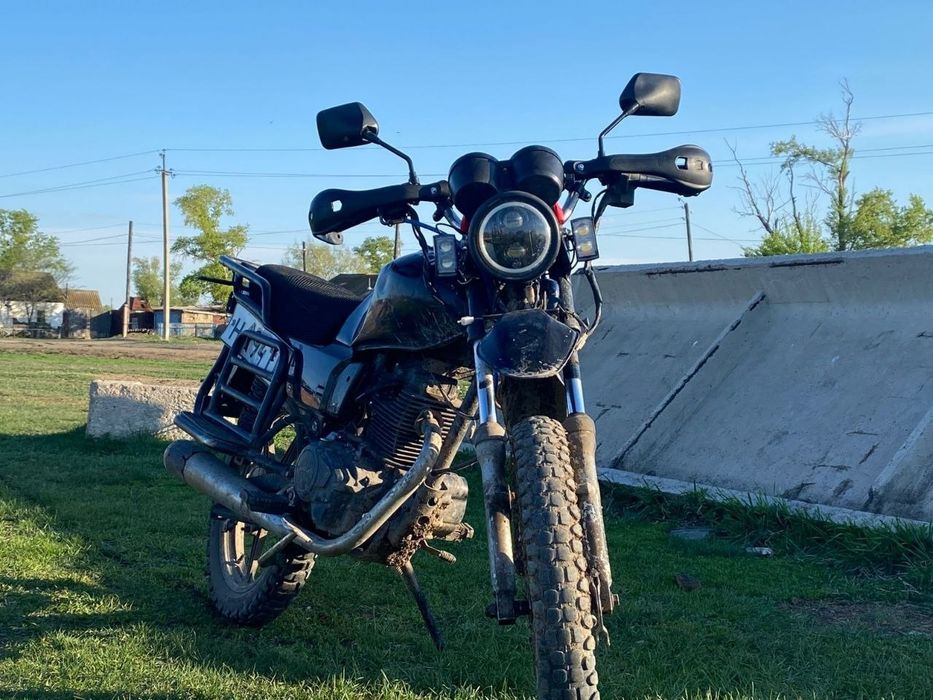 Мотоцикл yaki 200