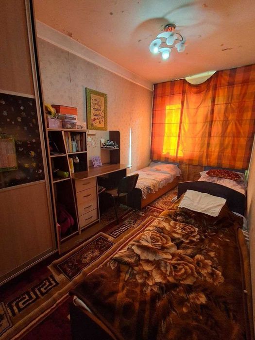 ПРОДАМ 4 ком Художники БИЙ №U310