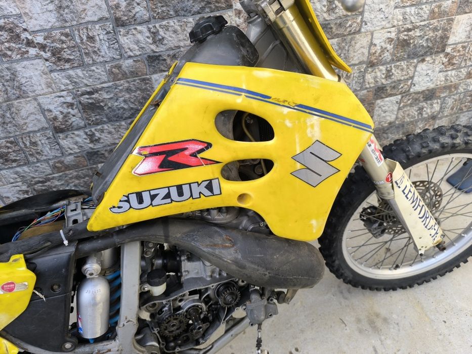 Само на части Suzuki rm 250