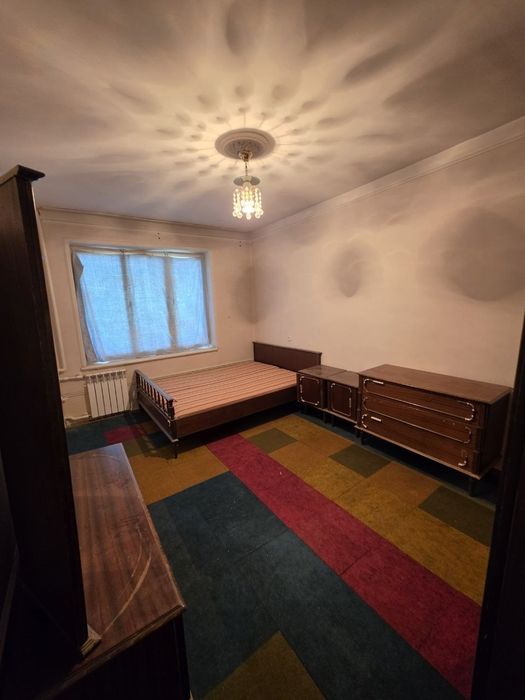 Срочно продается 3 ком.. квар.. Мархабо. 29 школа