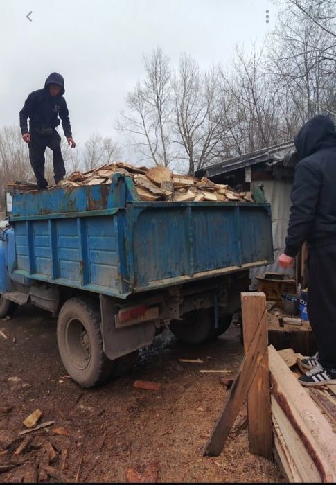 Даставка  дров  зил полный