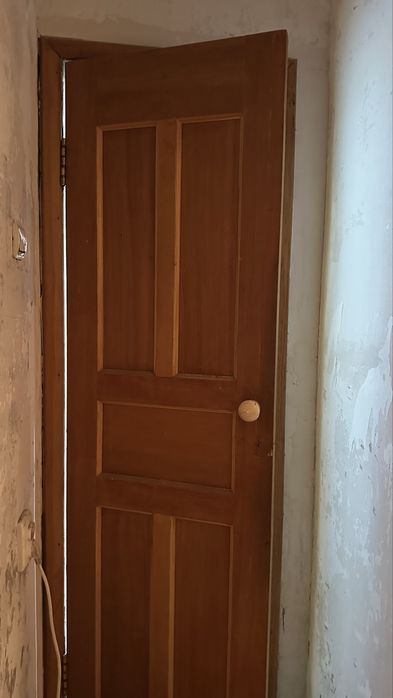 Продаи деревяные двери