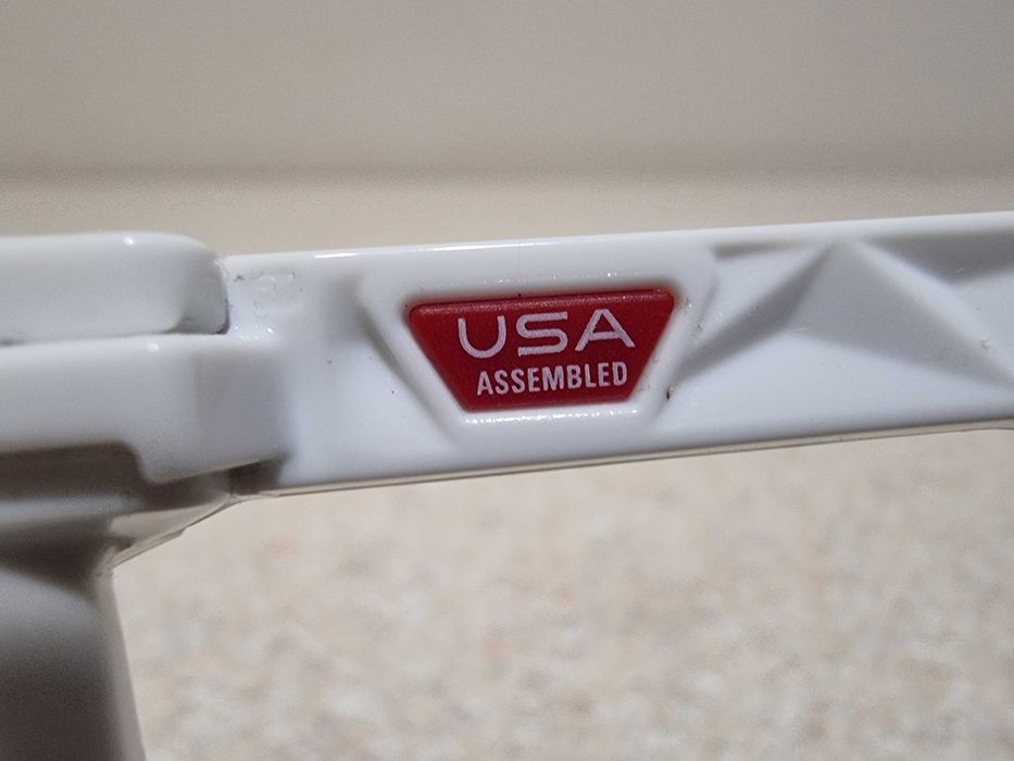 Велосипедные оригинальные очки Oakley Sutro OO9406