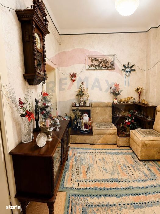 Apartament in casa cu 188mp teren, zona Hotel Ramada, scoala numarul 2