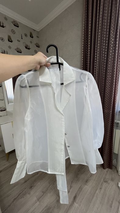 Женская одежда.