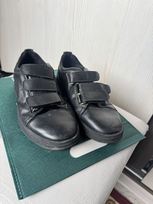 Продам обувь подросток