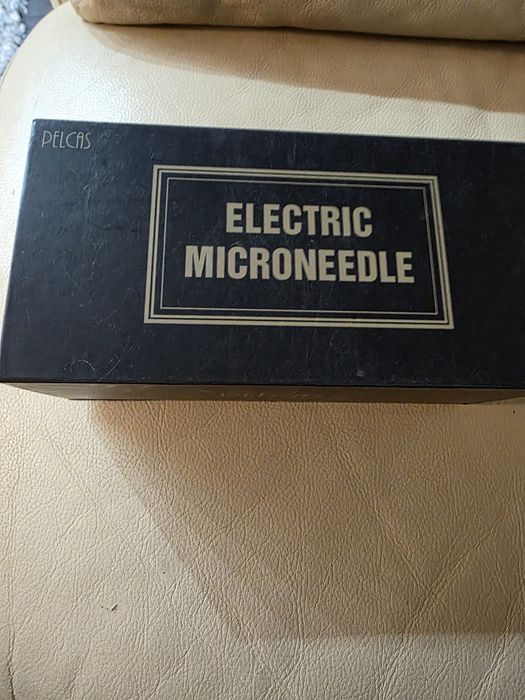 Aparat Microneedle +10 set ace rezerva