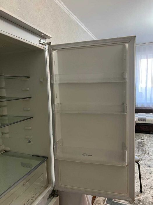 Продам Холодильник б/у