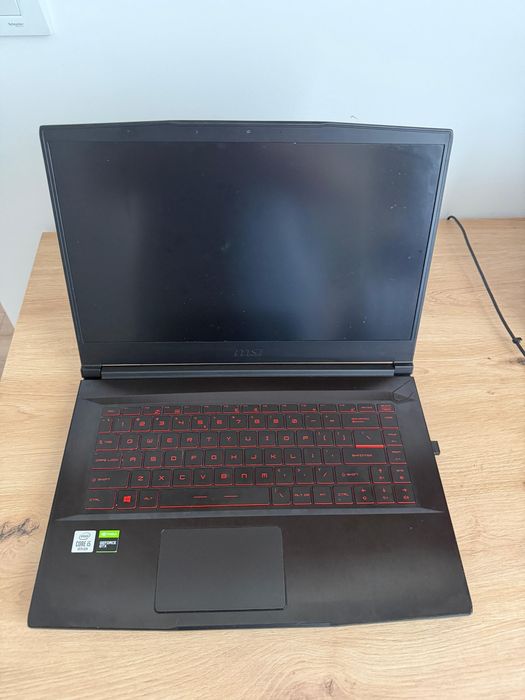 Laptop MSI GF63 Thin 10SCXR abia folosit