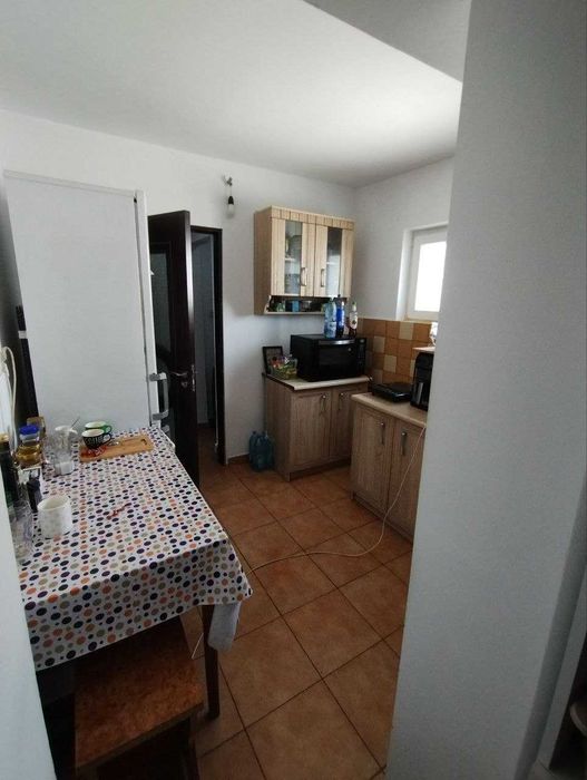 Propietar Vand Apartament 2 camere decomandat 50 mp Centrală Ariston Noua pe cupru , etaj 4/4 – Acoperis Hidroizolat Fara Infiltratii Razboieni