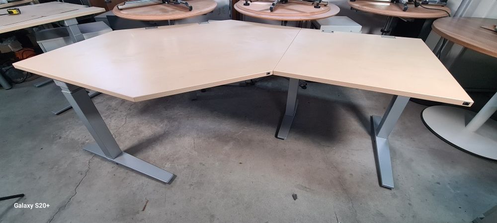 Немско офис бюро регулируем повдигане  оборудване