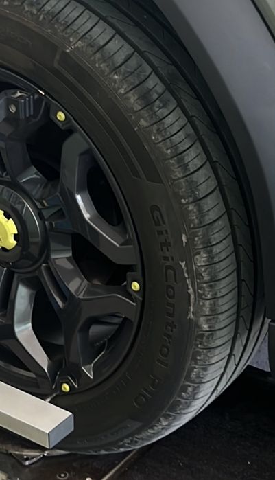 Продам резину 255/55/R20