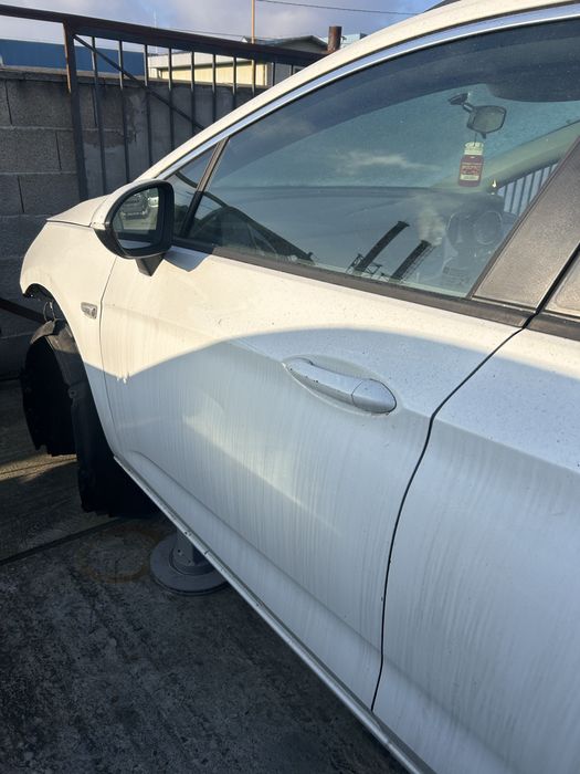 Usa stanga fata Opel astra K an 2018 culoare alb