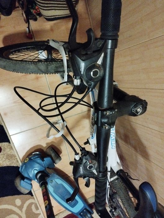 ВЕЛОСИПЕД   Сотилади    Срочно!!!   Срочно!!!    Срочно!!!Холати яхши