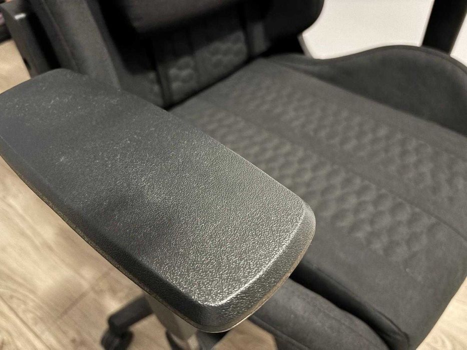 Scaun gaming, ca nou , negru, material textil