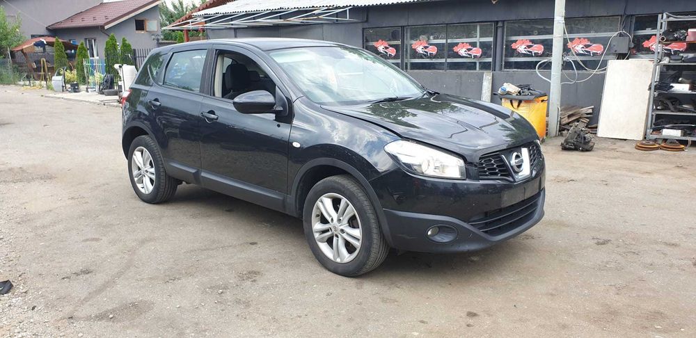 Dezmembrez Nissan Qashqai 1.5 DCi an 2011