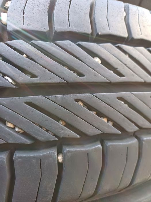 Гуми 205/75/16С  Рикен