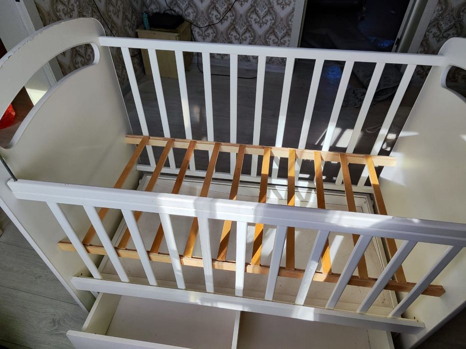 Детская кроватка, колыбель