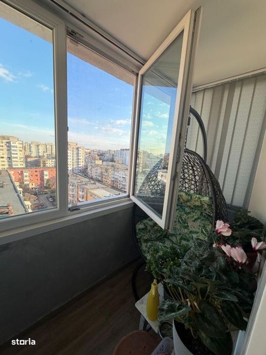 Apartament de vanzare, cu 2 camere, 57 mp, zona Craiovita