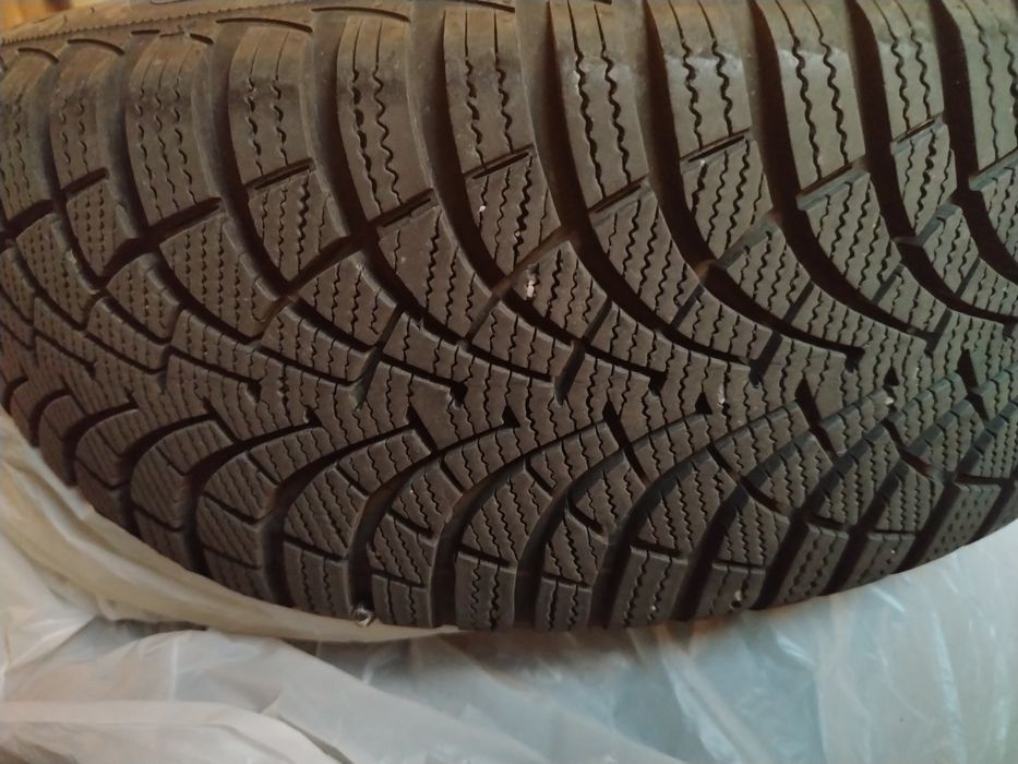 Зимни 5х114.3 джанти с гуми 16цола 205/55/16 Goodyear //Мазда Тойота и