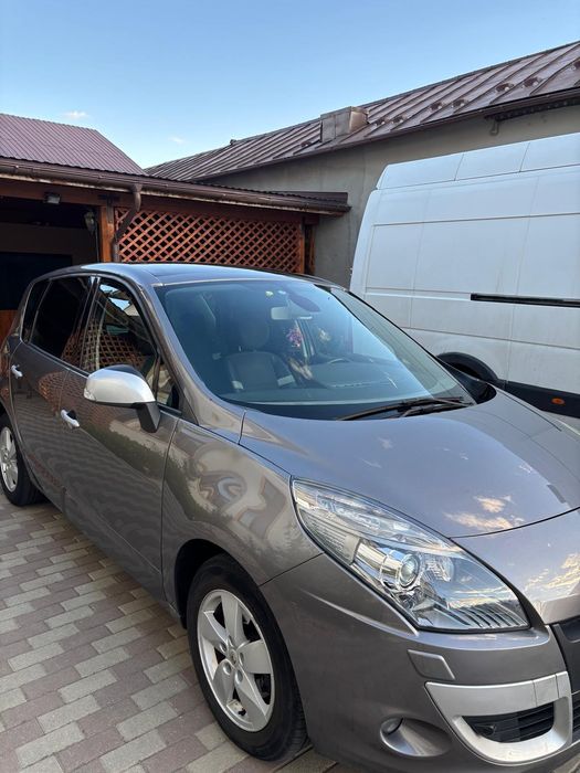 Renault Scenic 2011