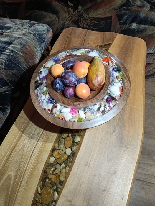 Дървена купа с епоксидна смола