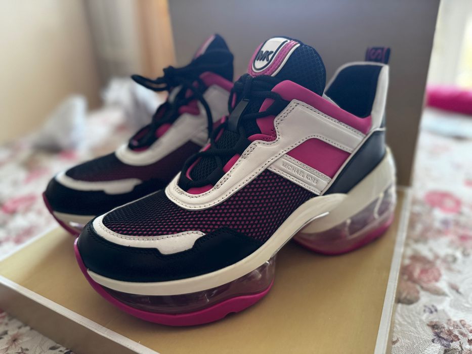 Обувки Guess, Karl Lagerfeld, Michael Cors, Jino Rossi