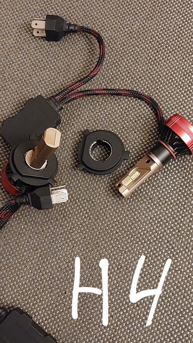 H4 , ЛЕД крушки за автомобил