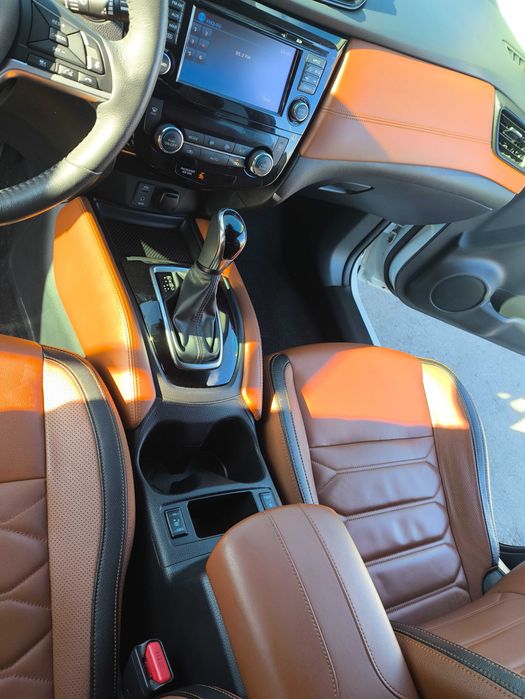 Nissan Rogue Platinum SL AWD